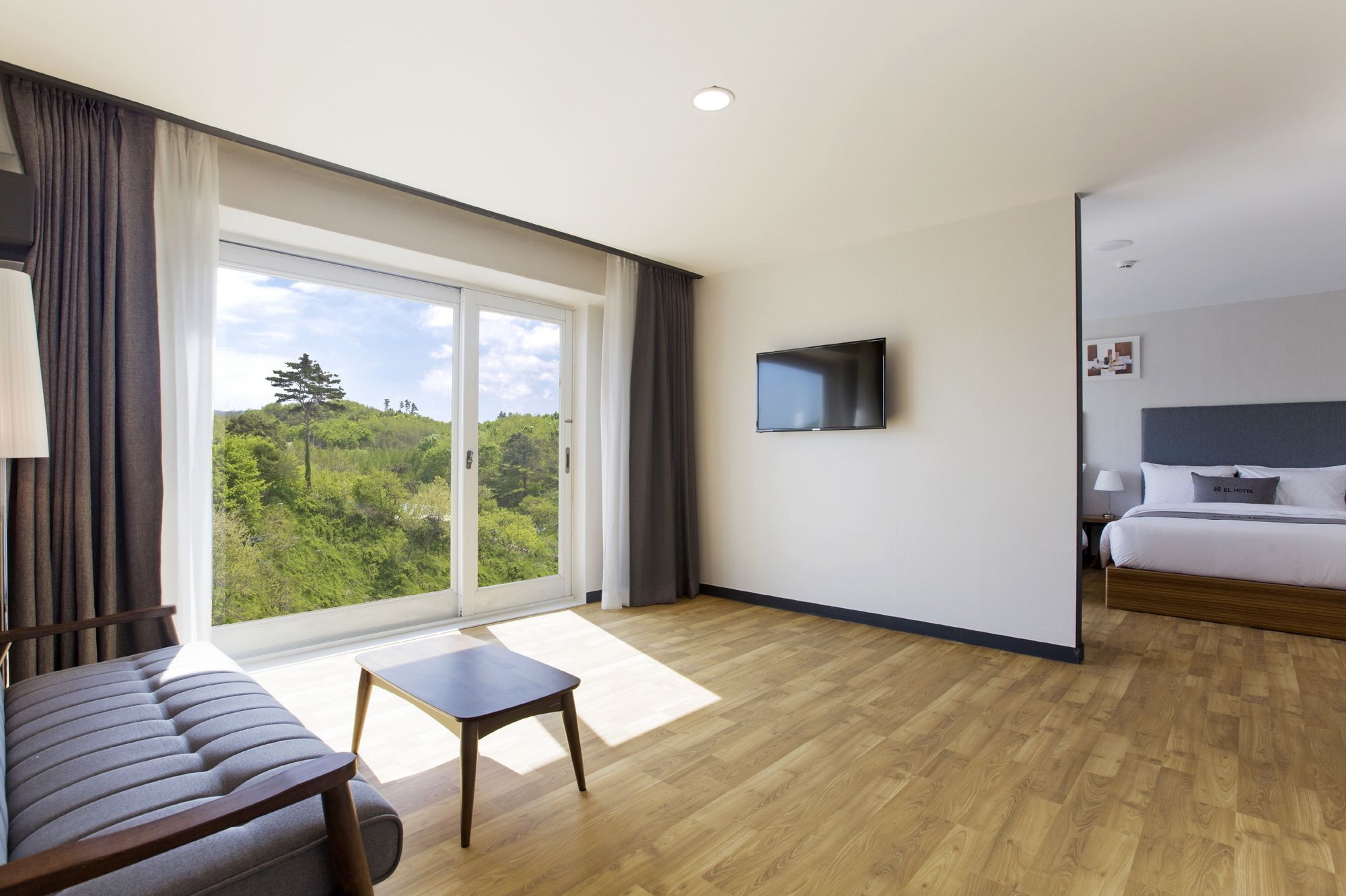 El Hotel Yangyang Eksteriør billede
