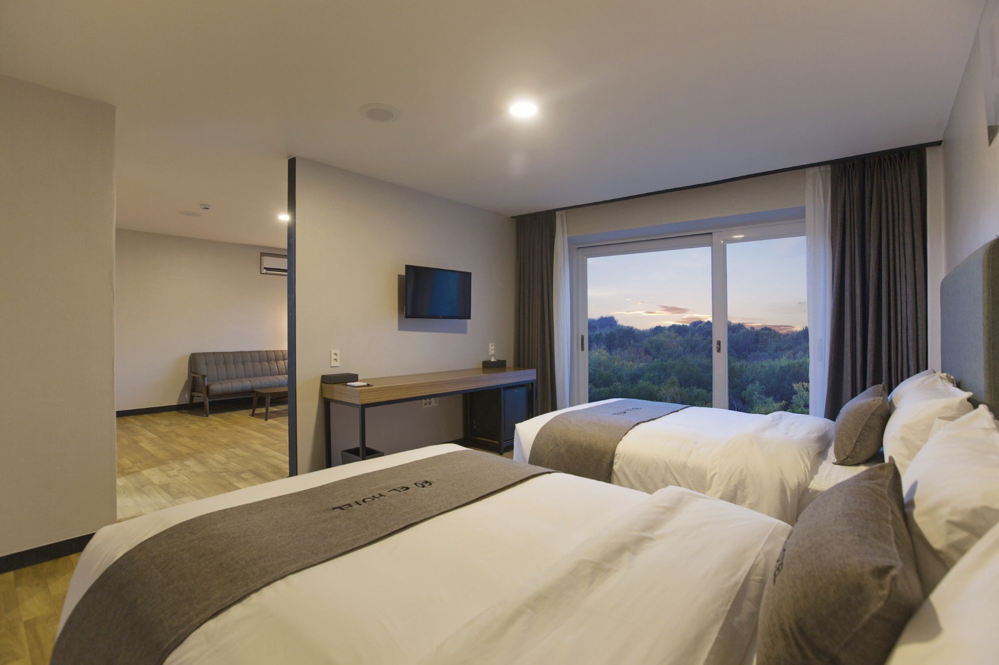 El Hotel Yangyang Eksteriør billede
